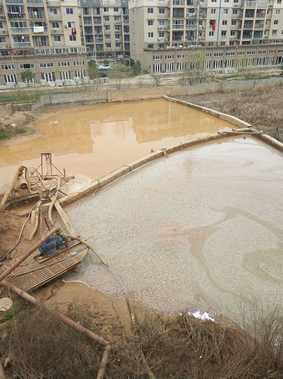 西湖沉淀池淤泥清理-厂区废水池淤泥清淤